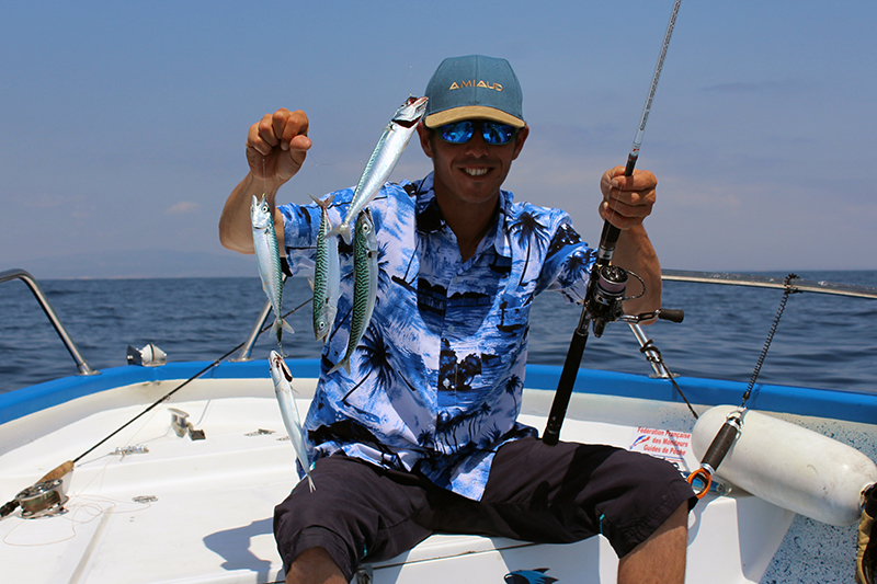 Comme Samuel Elgrishi, les guides de pêches les plus réputés font pêcher leurs stagiaires avec des Sabikis Hayabusa !